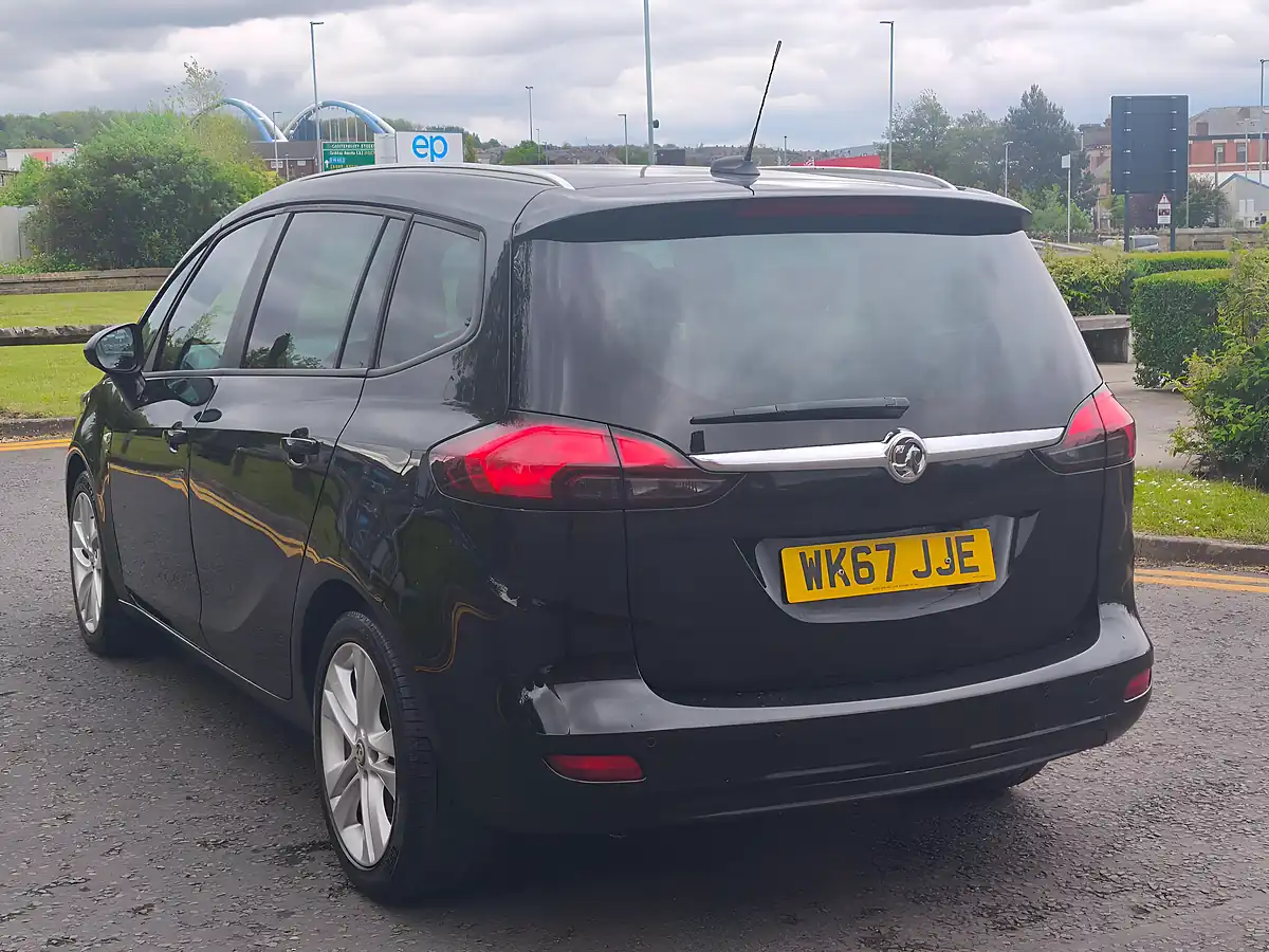 Used 2017 Vauxhall Zafira Tourer Sri Nav Black - Interior and Exterior details 17