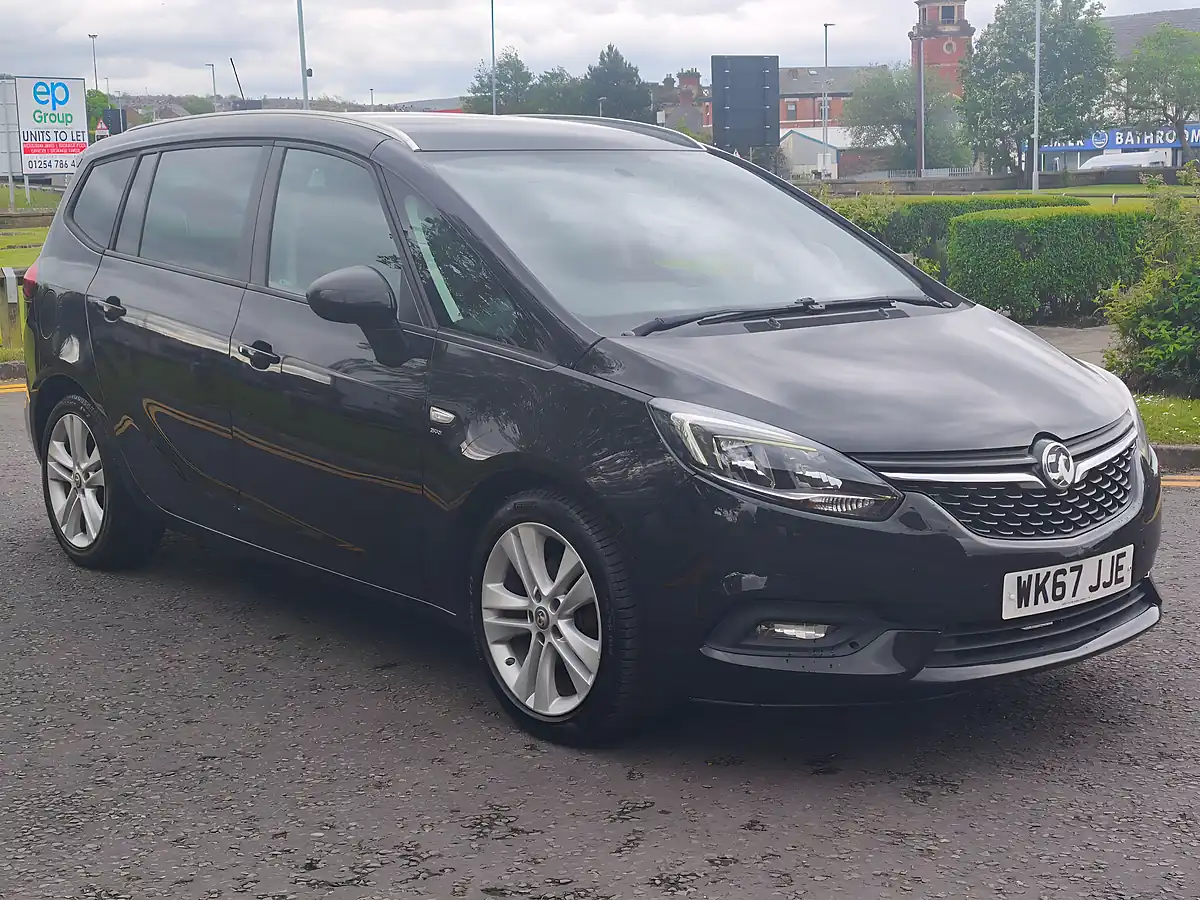 Used 2017 Vauxhall Zafira Tourer Sri Nav Black - Interior and Exterior details 2