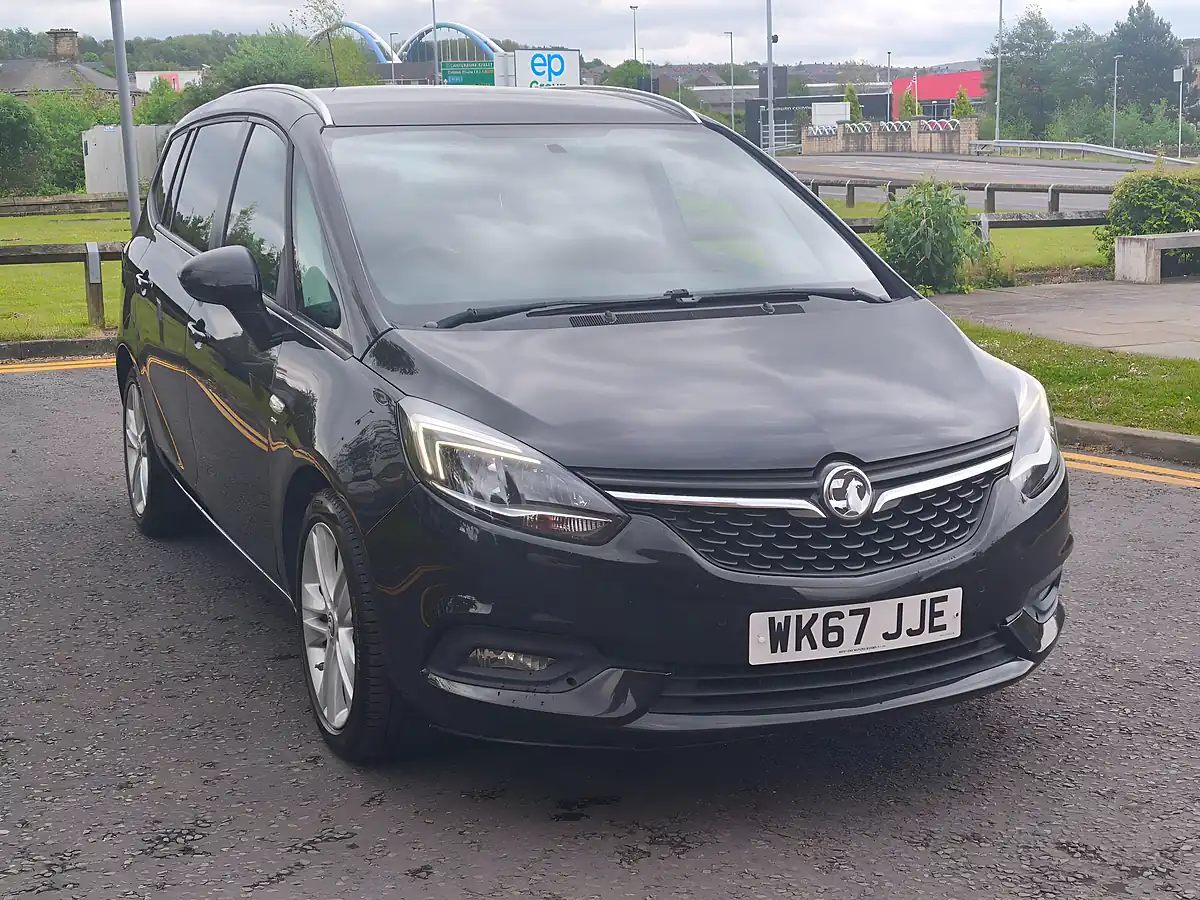 Used 2017 Vauxhall Zafira Tourer Sri Nav Black - Interior and Exterior details 4