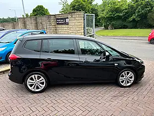 Used 2017 Vauxhall Zafira Tourer Sri Nav Black - Interior and Exterior details 11