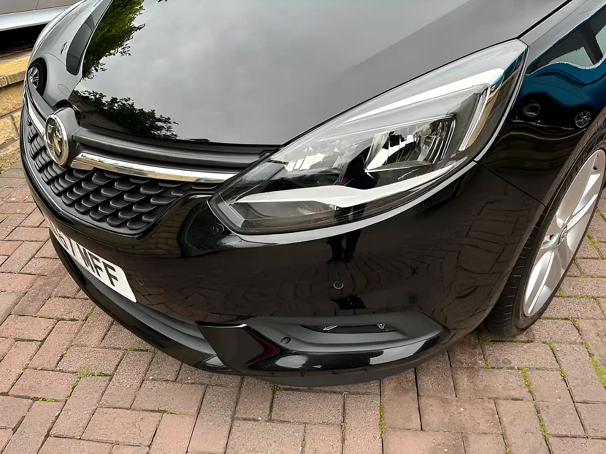 Used 2017 Vauxhall Zafira Tourer Sri Nav Black - Interior and Exterior details 16