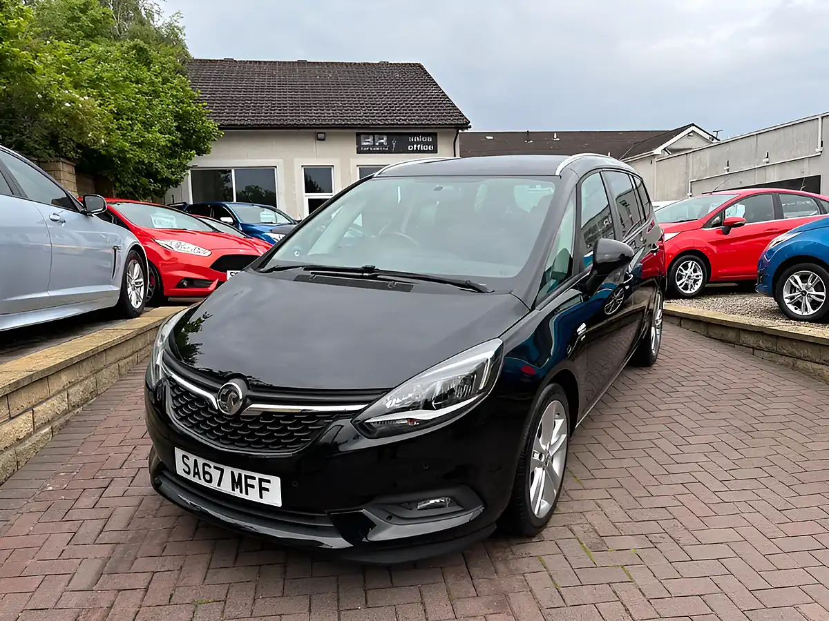 Used 2017 Vauxhall Zafira Tourer Sri Nav Black - Interior and Exterior details 4
