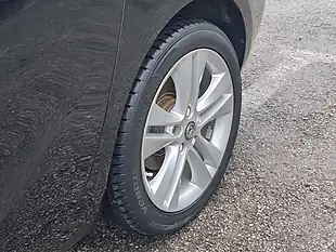 Used 2017 Vauxhall Zafira Tourer Sri Nav Black - Interior and Exterior details 11