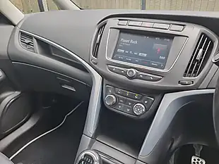 Used 2017 Vauxhall Zafira Tourer Sri Nav Black - Interior and Exterior details 18