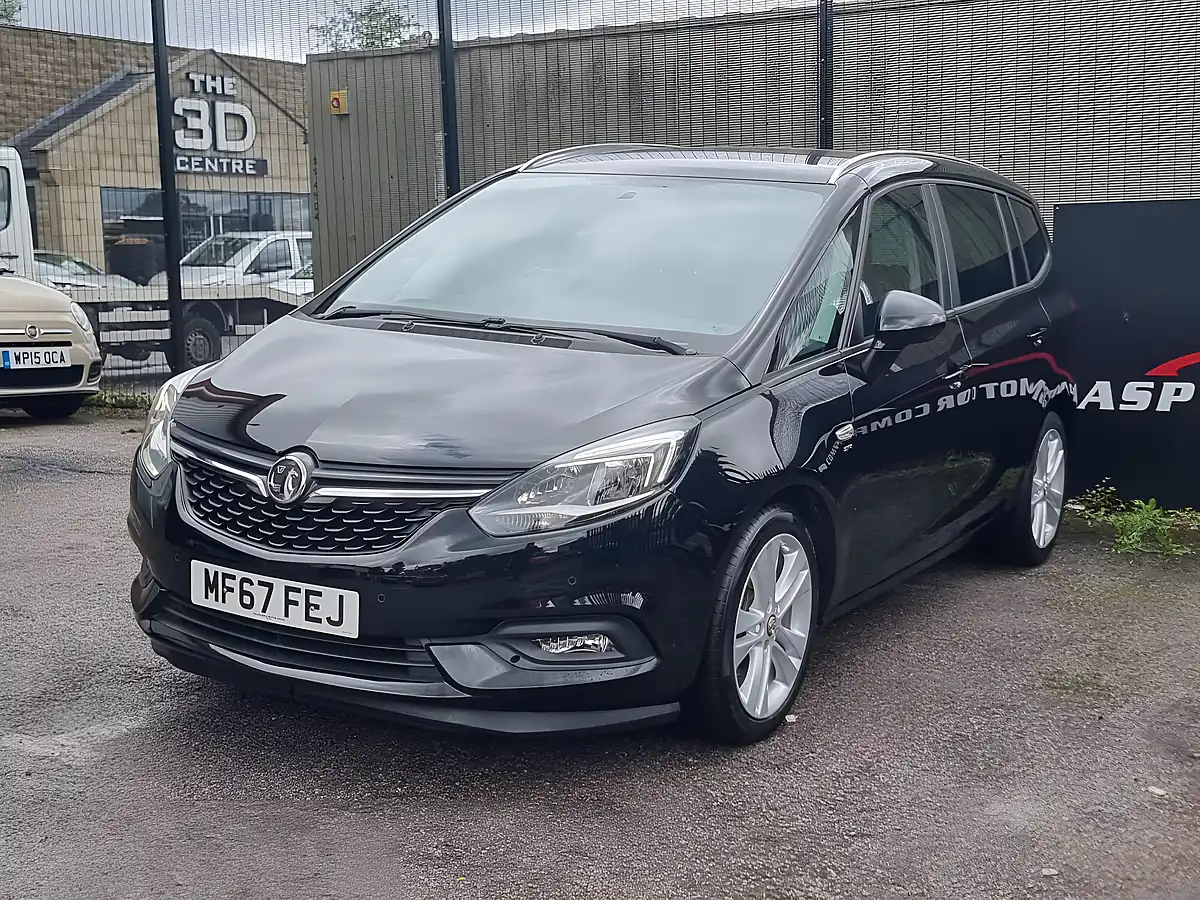 Used 2017 Vauxhall Zafira Tourer Sri Nav Black - Interior and Exterior details 3