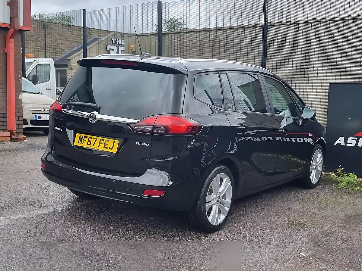 Used 2017 Vauxhall Zafira Tourer Sri Nav Black - Interior and Exterior details 8