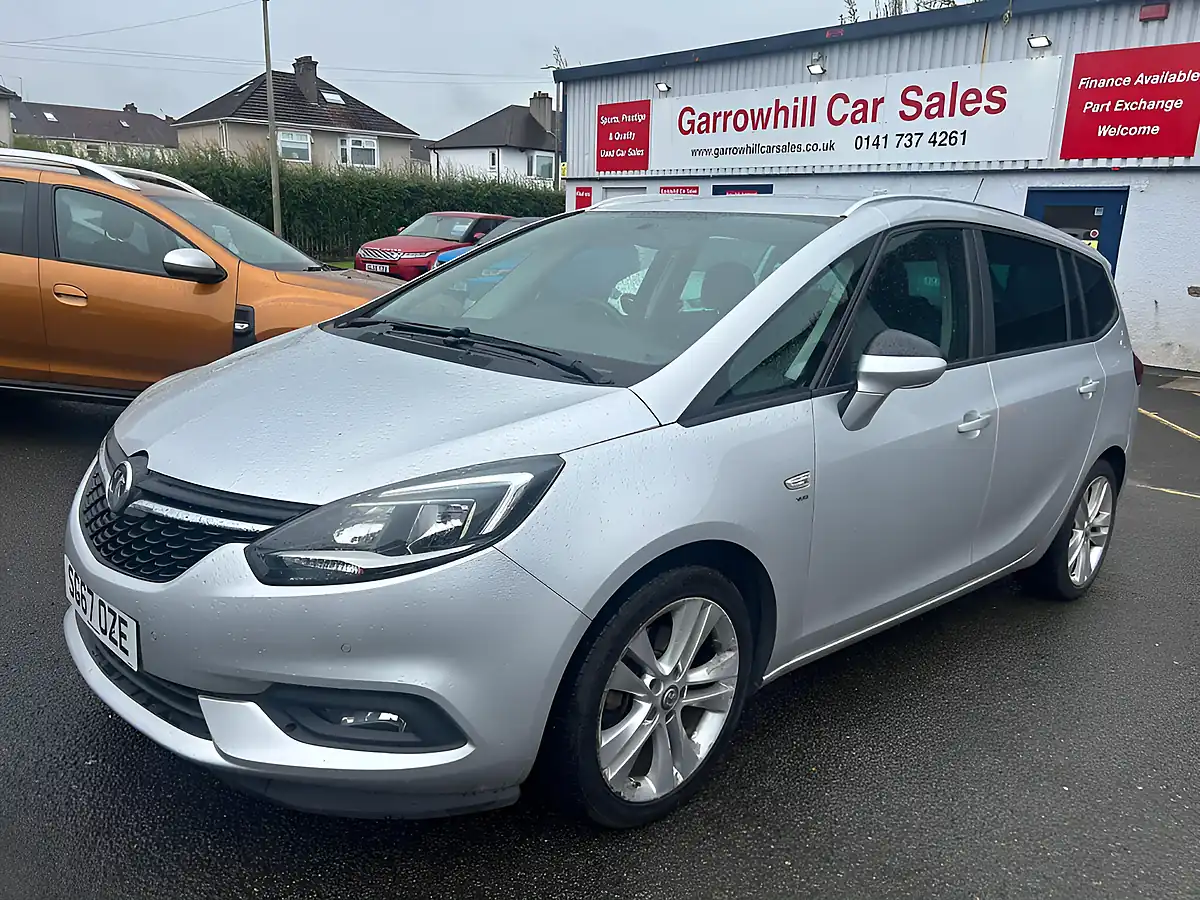 Used 2017 Vauxhall Zafira Tourer Sri Nav Silver - Front View