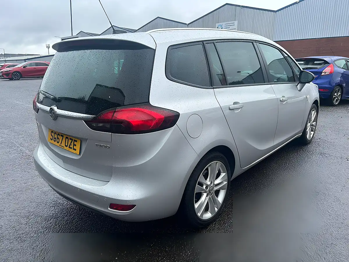 Used 2017 Vauxhall Zafira Tourer Sri Nav Silver - Interior and Exterior details 4