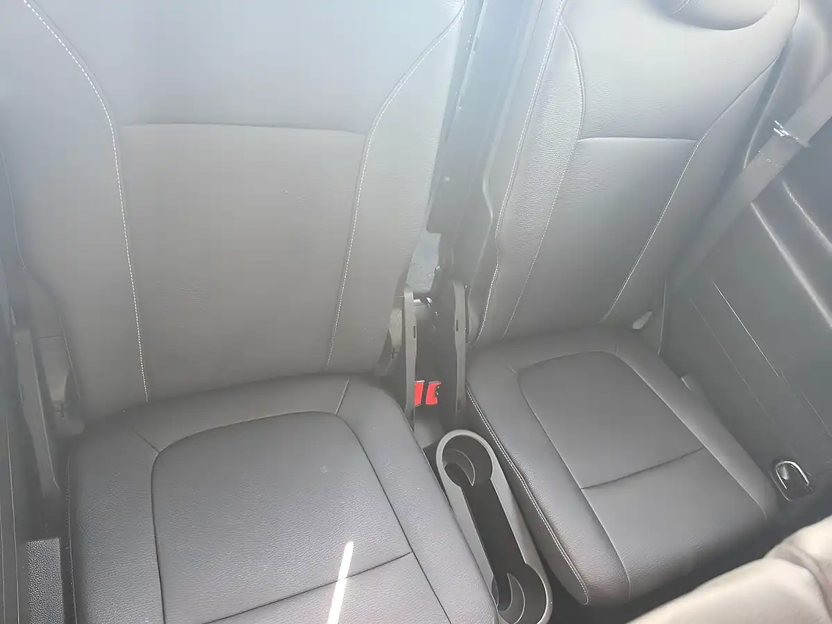 Used 2017 Vauxhall Zafira Tourer Sri Nav White - Interior and Exterior details 13