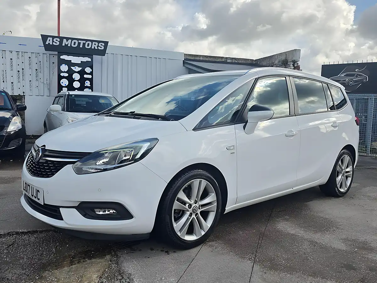 Used 2017 Vauxhall Zafira Tourer Sri Nav White - Interior and Exterior details 3