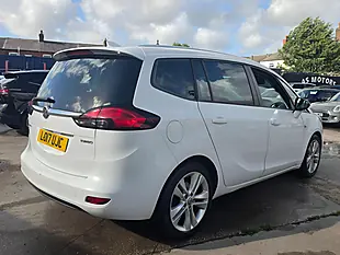 Used 2017 Vauxhall Zafira Tourer Sri Nav White - Interior and Exterior details 6