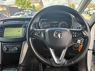 Used 2017 Vauxhall Zafira Tourer Sri Nav White - Interior and Exterior details 8