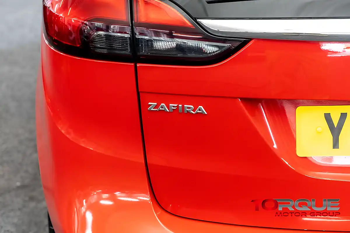 Used 2017 Vauxhall Zafira Tourer Sri Red - Interior and Exterior details 10