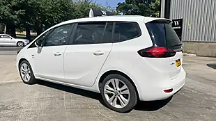 Used 2017 Vauxhall Zafira Tourer Sri White - Interior and Exterior details 3