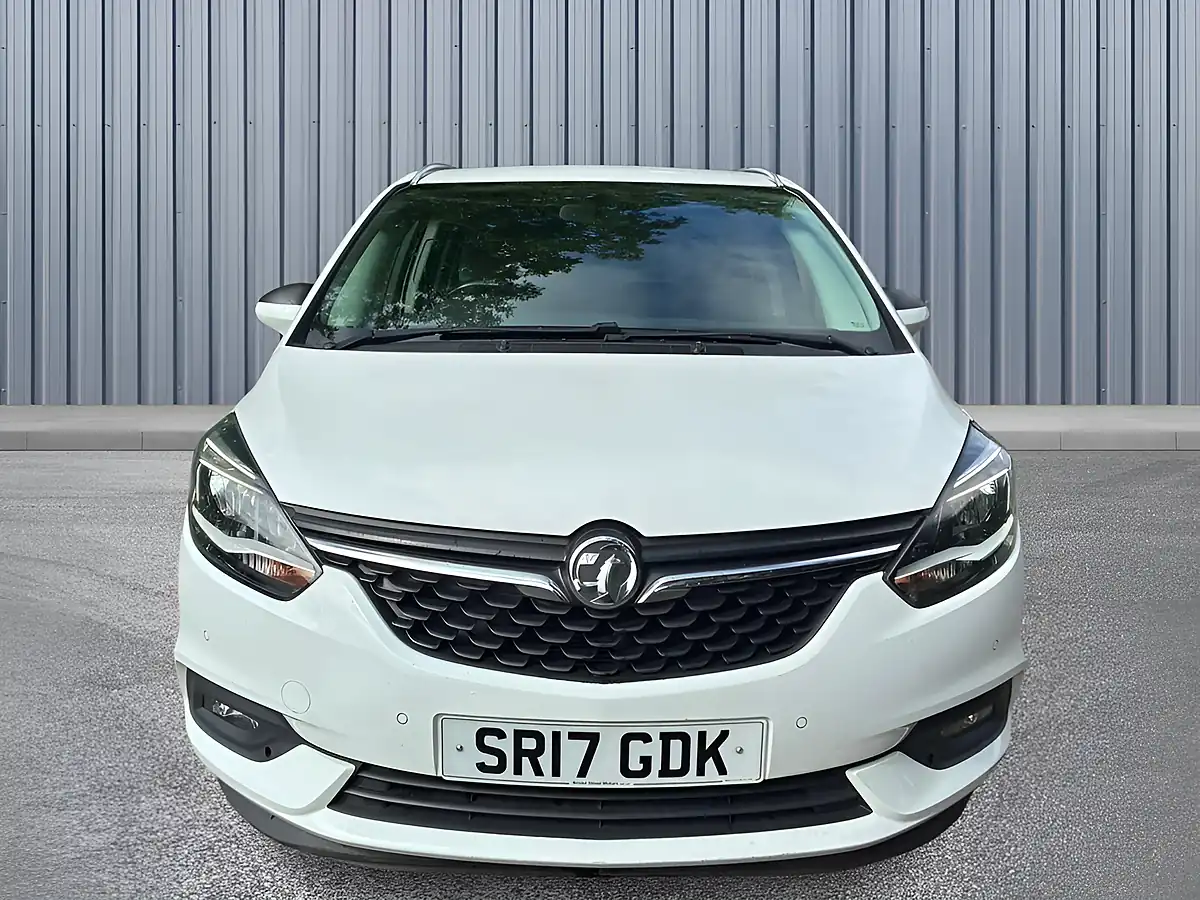 Used 2017 Vauxhall Zafira Tourer Sri White - Interior and Exterior details 2