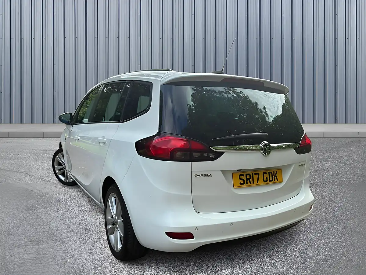 Used 2017 Vauxhall Zafira Tourer Sri White - Interior and Exterior details 4
