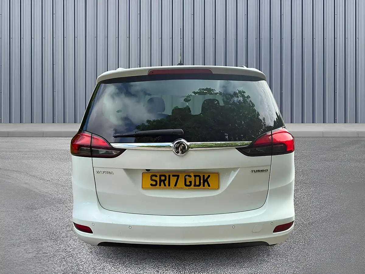 Used 2017 Vauxhall Zafira Tourer Sri White - Interior and Exterior details 5