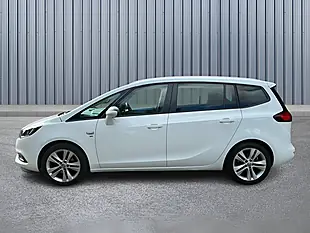 Used 2017 Vauxhall Zafira Tourer Sri White - Interior and Exterior details 8