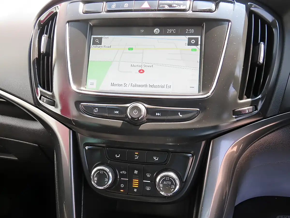 Used 2017 Vauxhall Zafira Tourer Tech Line Nav Silver - Interior and Exterior details 12