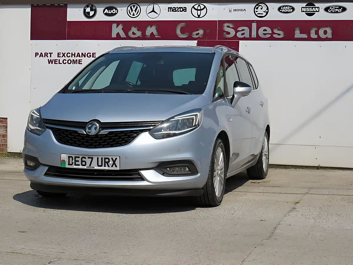 Used 2017 Vauxhall Zafira Tourer Tech Line Nav Silver - Interior and Exterior details 18
