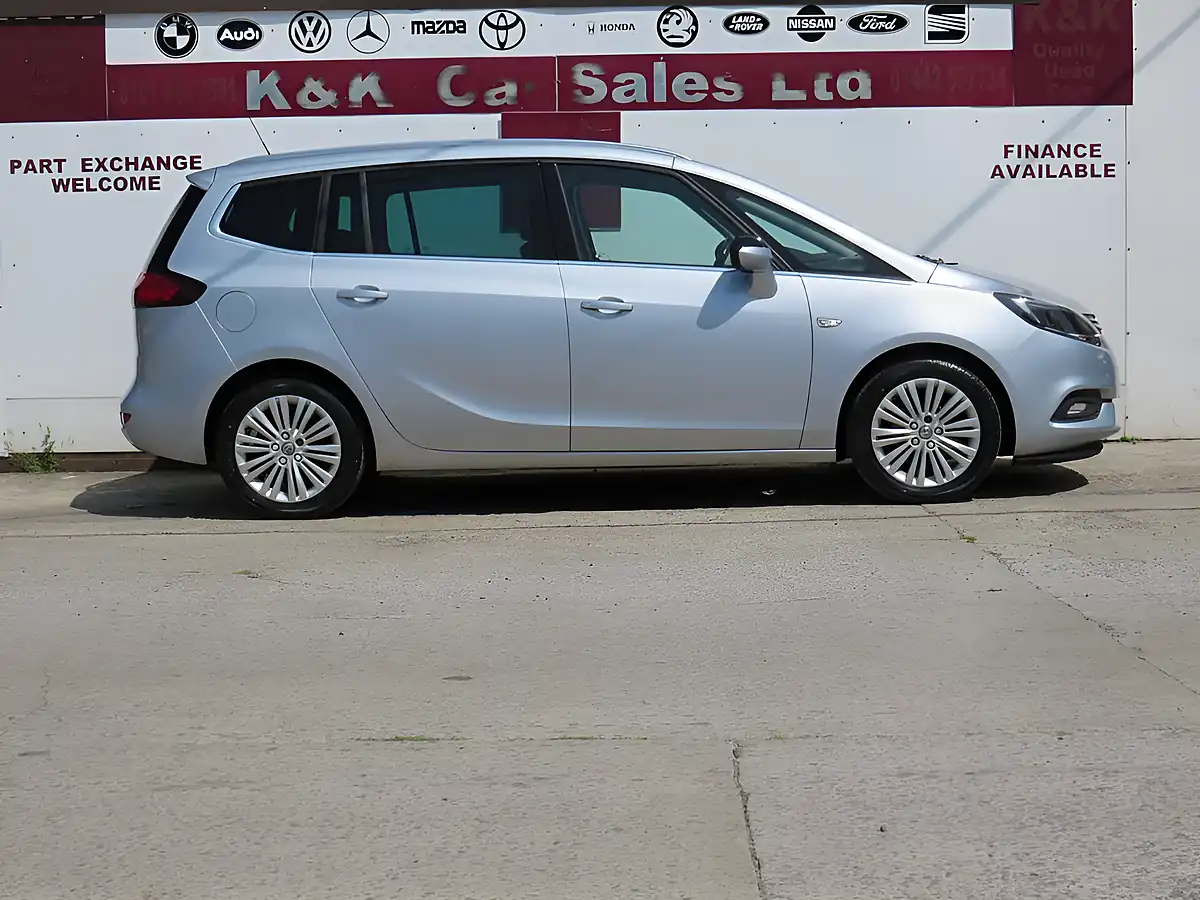 Used 2017 Vauxhall Zafira Tourer Tech Line Nav Silver - Interior and Exterior details 3