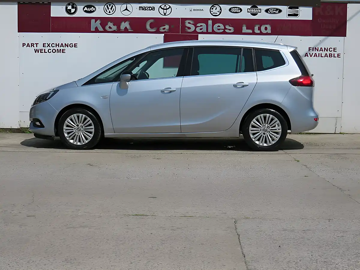 Used 2017 Vauxhall Zafira Tourer Tech Line Nav Silver - Interior and Exterior details 5