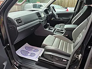 Used 2017 Volkswagen Amarok Highline Black - Interior and Exterior details 12