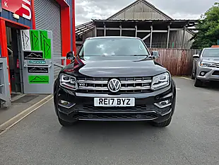 Used 2017 Volkswagen Amarok Highline Black - Interior and Exterior details 2