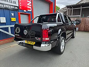 Used 2017 Volkswagen Amarok Highline Black - Interior and Exterior details 8