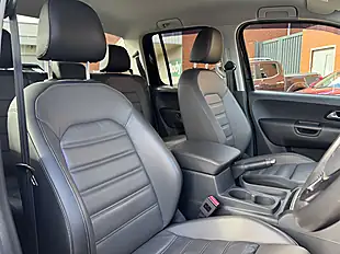 Used 2017 Volkswagen Amarok Highline Deep Black - Interior and Exterior details 13