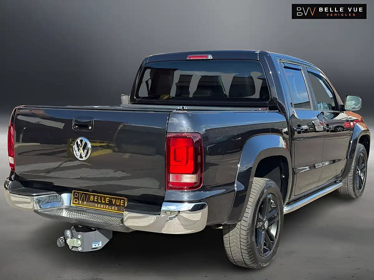 Used 2017 Volkswagen Amarok Highline Deep Black - Interior and Exterior details 4