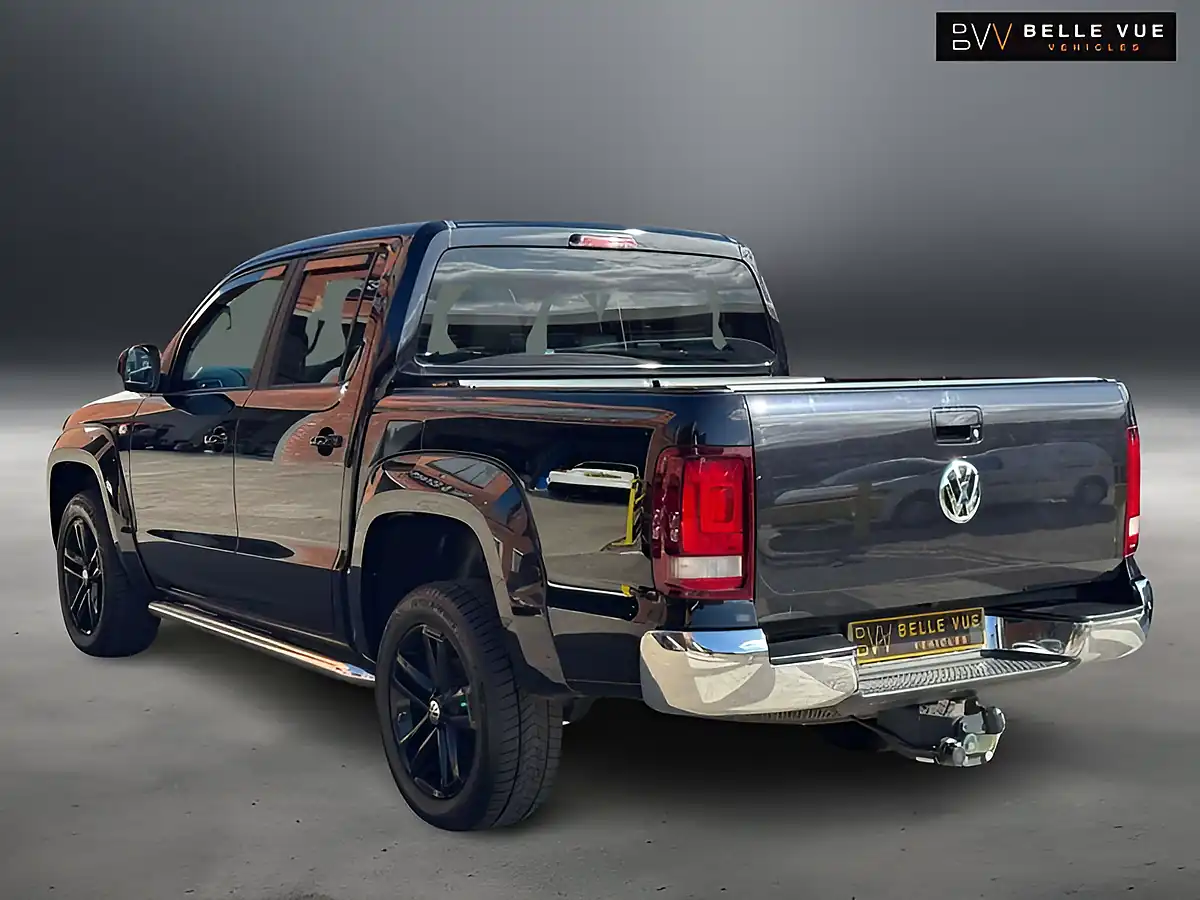 Used 2017 Volkswagen Amarok Highline Deep Black - Interior and Exterior details 6