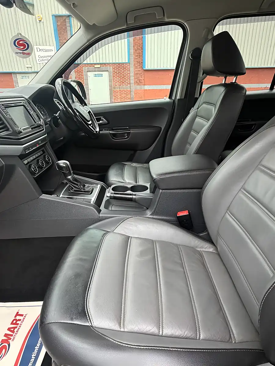 Used 2017 Volkswagen Amarok Highline Grey - Interior and Exterior details 11