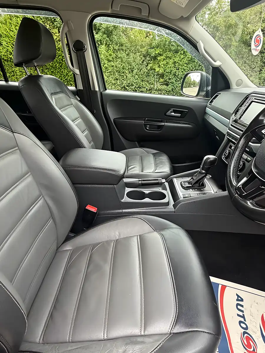 Used 2017 Volkswagen Amarok Highline Grey - Interior and Exterior details 12