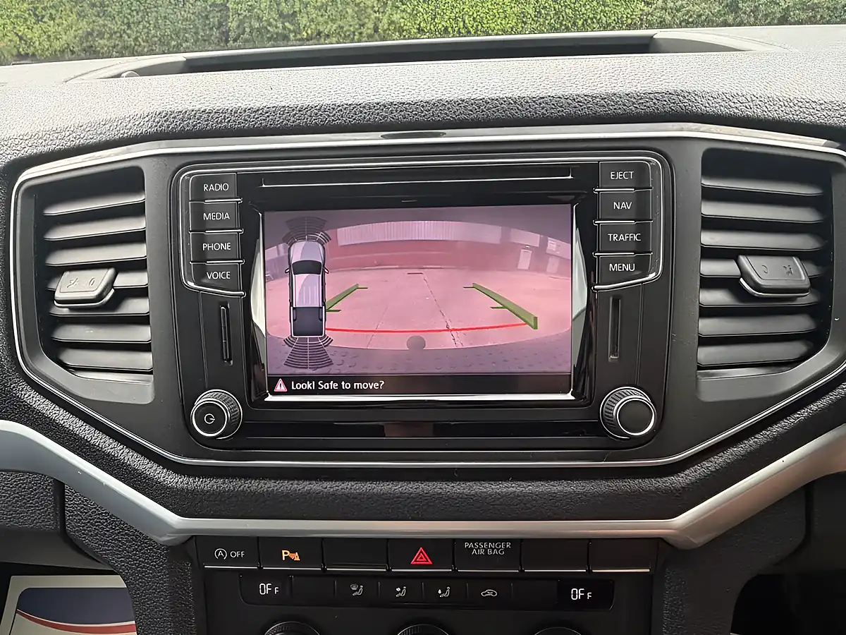 Used 2017 Volkswagen Amarok Highline Grey - Interior and Exterior details 17