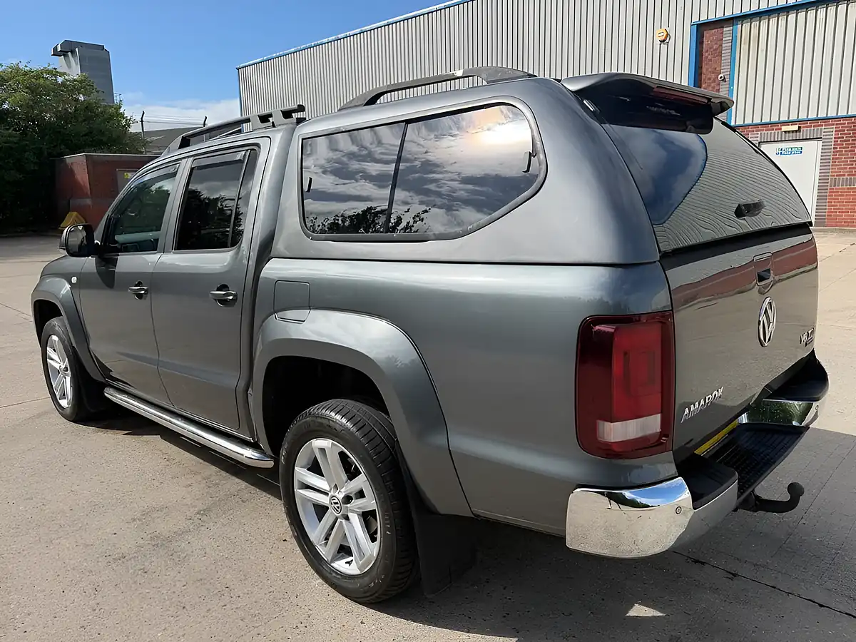 Used 2017 Volkswagen Amarok Highline Grey - Interior and Exterior details 4
