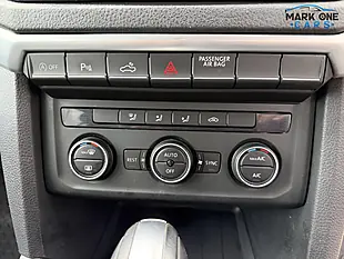 Used 2017 Volkswagen Amarok Highline Grey - Interior and Exterior details 12