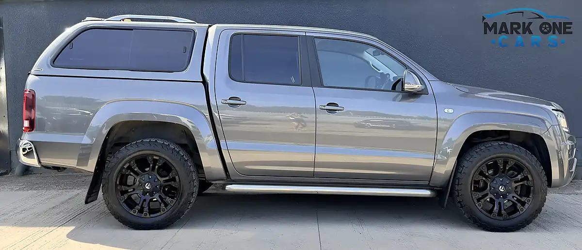 Used 2017 Volkswagen Amarok Highline Grey - Interior and Exterior details 5
