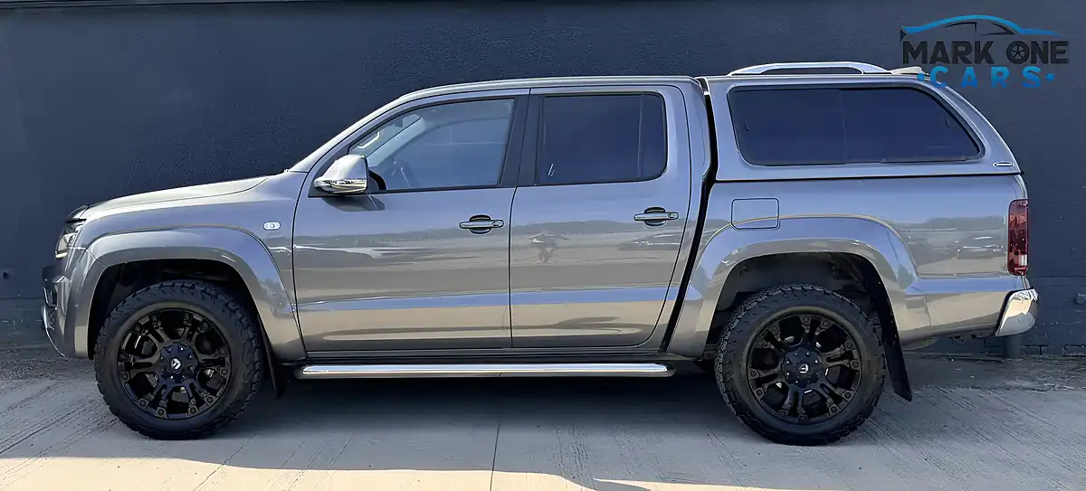 Used 2017 Volkswagen Amarok Highline Grey - Interior and Exterior details 7