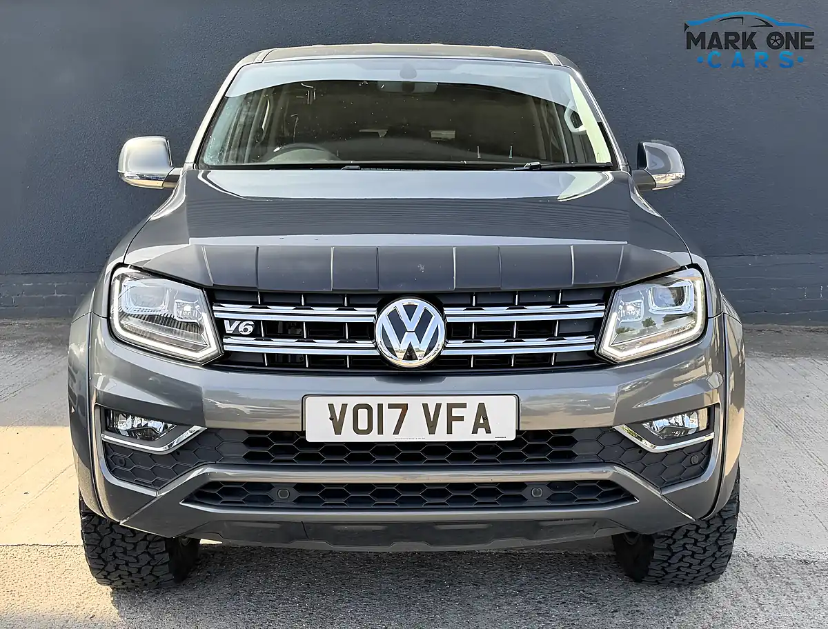 Used 2017 Volkswagen Amarok Highline Grey - Interior and Exterior details 8