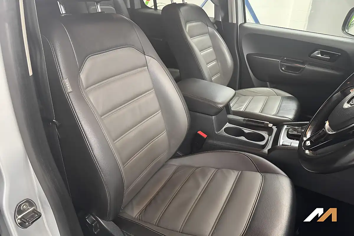Used 2017 Volkswagen Amarok Highline Silver - Interior and Exterior details 15