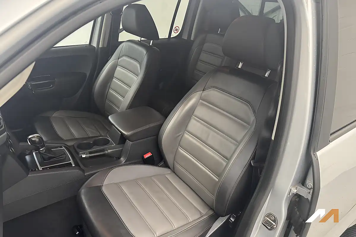 Used 2017 Volkswagen Amarok Highline Silver - Interior and Exterior details 16