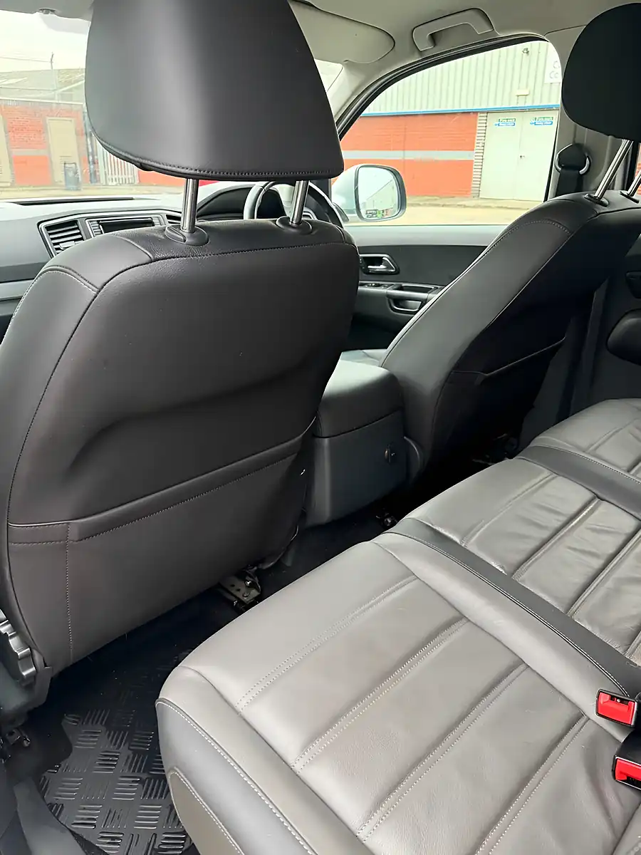 Used 2017 Volkswagen Amarok Highline Silver - Interior and Exterior details 13