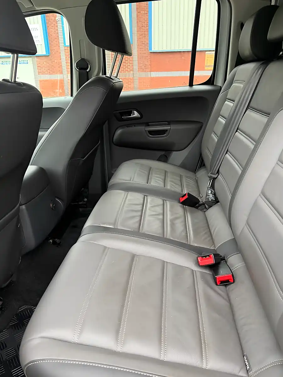 Used 2017 Volkswagen Amarok Highline Silver - Interior and Exterior details 15
