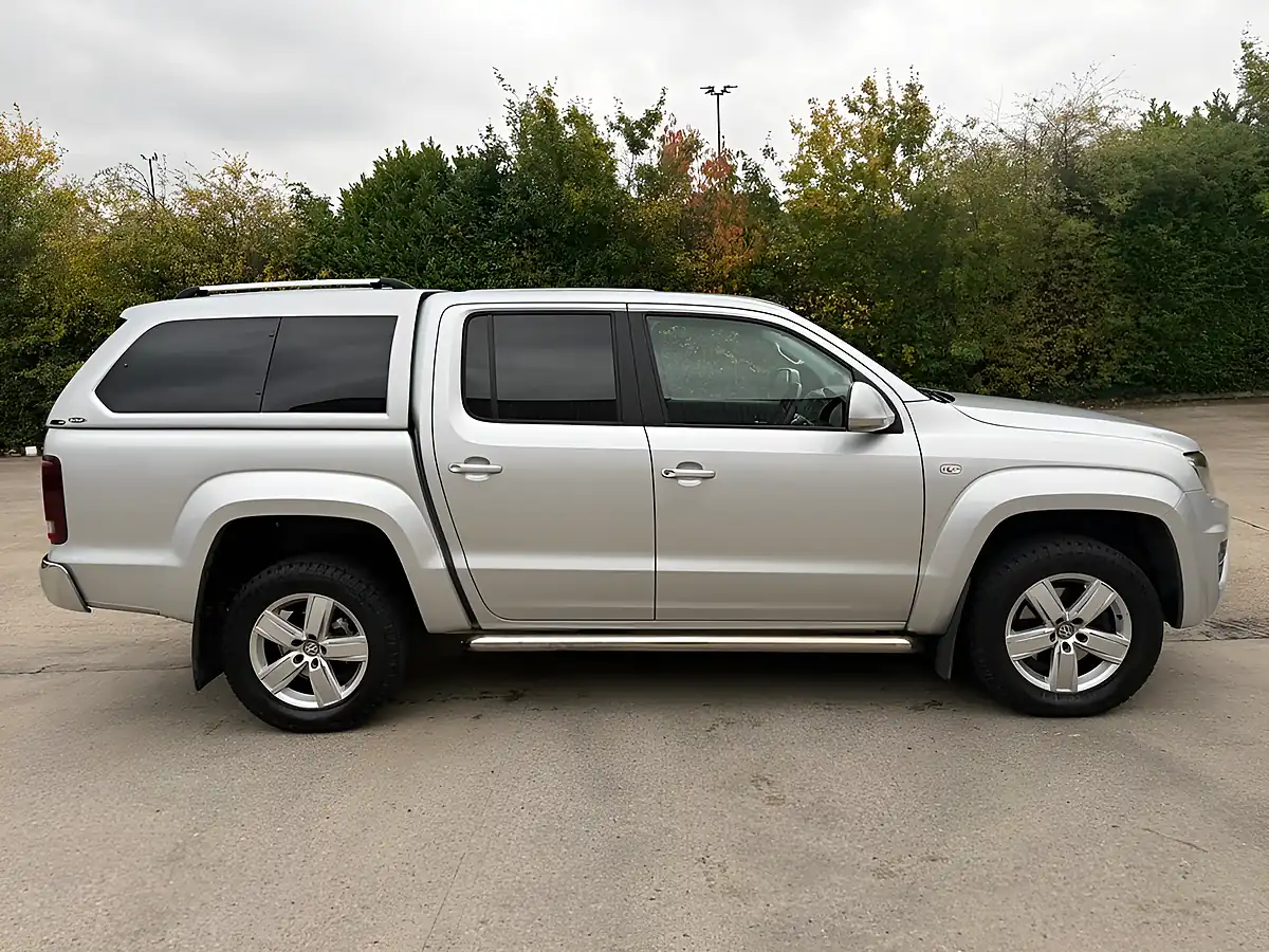 Used 2017 Volkswagen Amarok Highline Silver - Interior and Exterior details 5