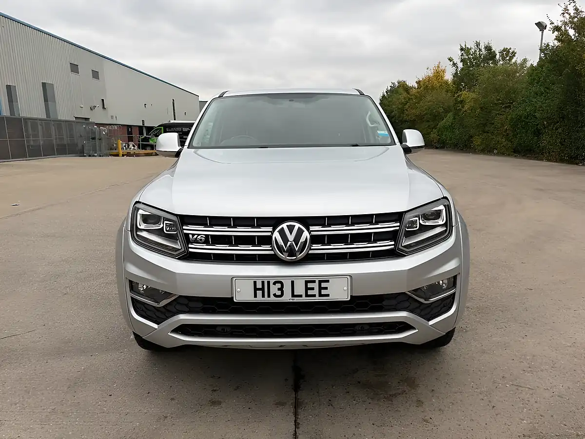 Used 2017 Volkswagen Amarok Highline Silver - Interior and Exterior details 7