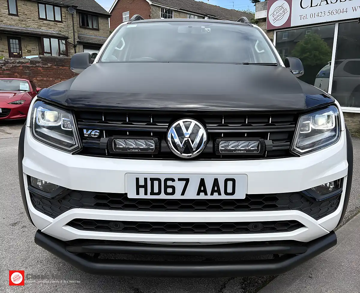 Used 2017 Volkswagen Amarok Highline White - Interior and Exterior details 5