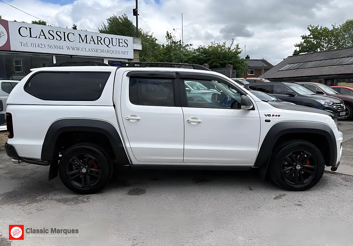 Used 2017 Volkswagen Amarok Highline White - Interior and Exterior details 7