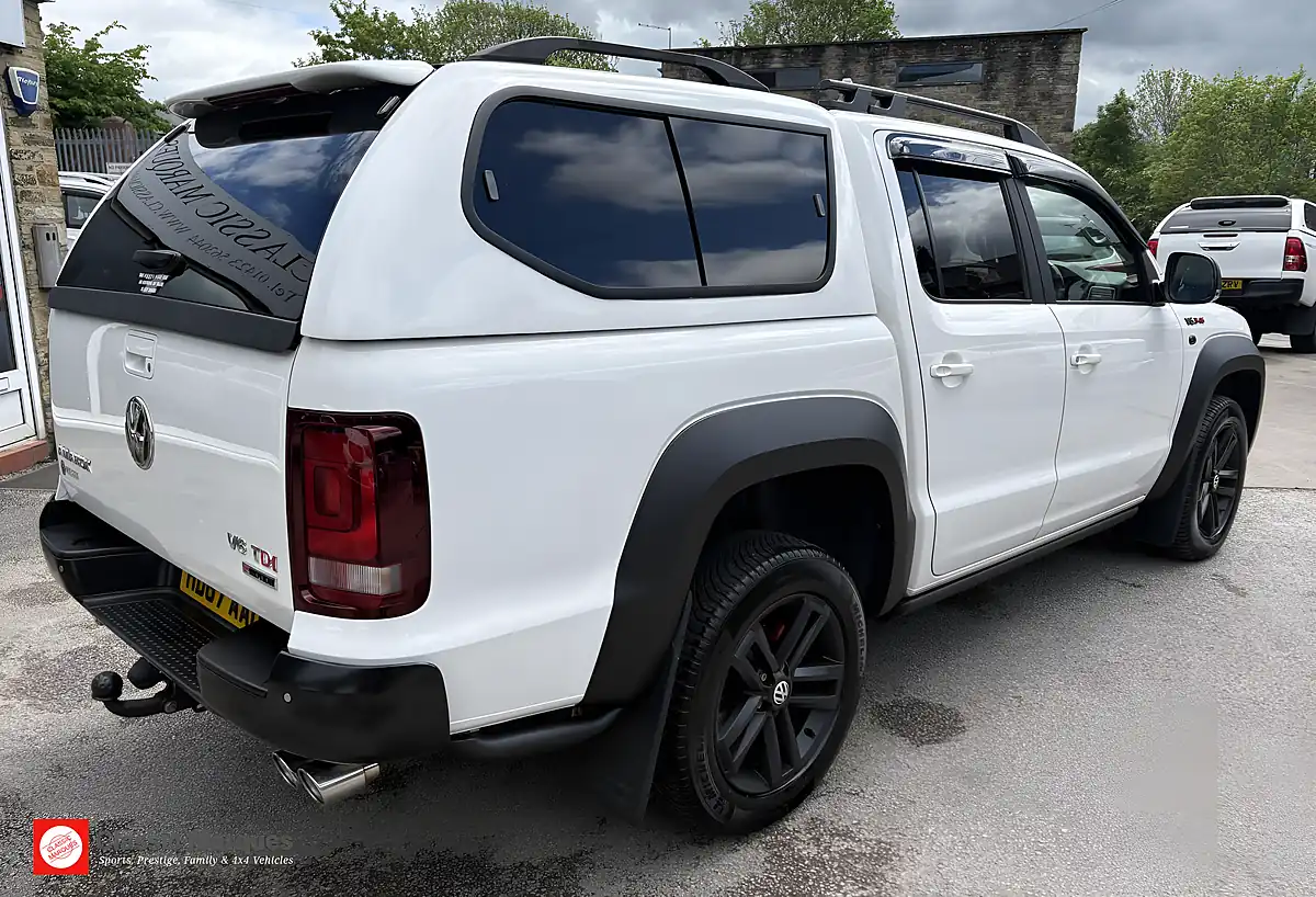 Used 2017 Volkswagen Amarok Highline White - Interior and Exterior details 8