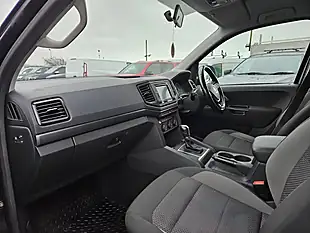 Used 2017 Volkswagen Amarok Trendline Black - Interior and Exterior details 11